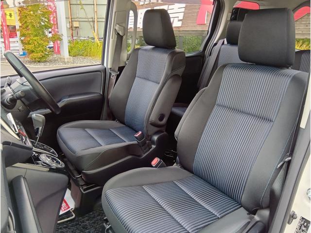 ヴォクシー ＺＳ　煌ＩＩ　純正９インチナビ　ＥＴＣ２．０　バックカメラ　両側パワースライドドア　トヨタセーフティセンス　アイドリングストップ（22枚目）