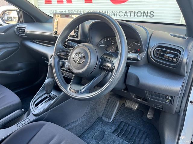 ヤリス Ｘ　純正ナビ　Ｂｌｕｅｔｏｏｔｈ　Ｂカメラ　スマートキー２個　オートヘッドライト　ＥＴＣ　ＰＣＳ　ＬＴＡ　ＬＤＡ　ＰＫＳＢ（26枚目）