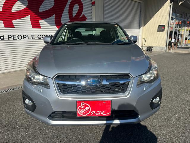 インプレッサＧ４ １．６ｉ－Ｌ　５速ＭＴ　社外１６インチアルミ　柿本マフラー　カロッツェリアメモリーナビ　フルセグＴＶ　Ｂカメラ　Ｂｌｕｅｔｏｏｔｈオーディオ　ＥＴＣ　ディスチャージヘッド　キーレス　スペアキー（3枚目）