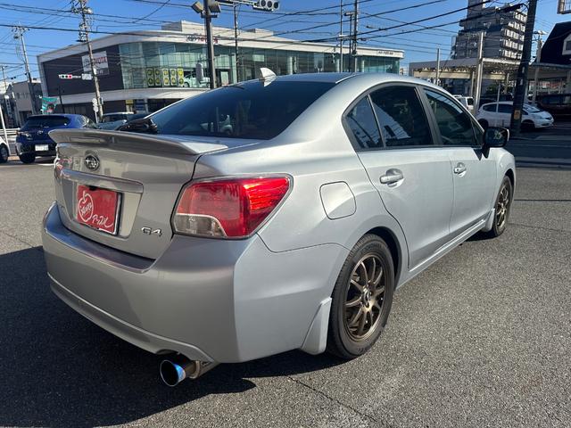 インプレッサＧ４ １．６ｉ－Ｌ　５速ＭＴ　社外１６インチアルミ　柿本マフラー　カロッツェリアメモリーナビ　フルセグＴＶ　Ｂカメラ　Ｂｌｕｅｔｏｏｔｈオーディオ　ＥＴＣ　ディスチャージヘッド　キーレス　スペアキー（7枚目）