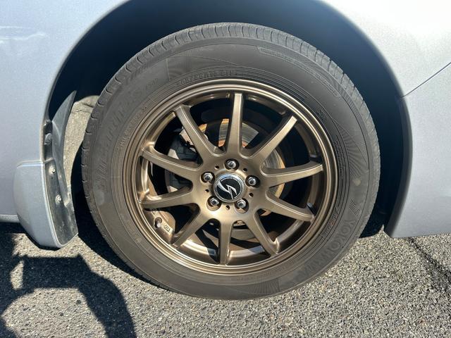 インプレッサＧ４ １．６ｉ－Ｌ　５速ＭＴ　社外１６インチアルミ　柿本マフラー　カロッツェリアメモリーナビ　フルセグＴＶ　Ｂカメラ　Ｂｌｕｅｔｏｏｔｈオーディオ　ＥＴＣ　ディスチャージヘッド　キーレス　スペアキー（11枚目）