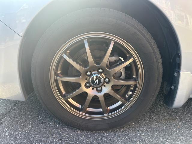 インプレッサＧ４ １．６ｉ－Ｌ　５速ＭＴ　社外１６インチアルミ　柿本マフラー　カロッツェリアメモリーナビ　フルセグＴＶ　Ｂカメラ　Ｂｌｕｅｔｏｏｔｈオーディオ　ＥＴＣ　ディスチャージヘッド　キーレス　スペアキー（12枚目）