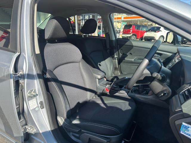 インプレッサＧ４ １．６ｉ－Ｌ　５速ＭＴ　社外１６インチアルミ　柿本マフラー　カロッツェリアメモリーナビ　フルセグＴＶ　Ｂカメラ　Ｂｌｕｅｔｏｏｔｈオーディオ　ＥＴＣ　ディスチャージヘッド　キーレス　スペアキー（24枚目）