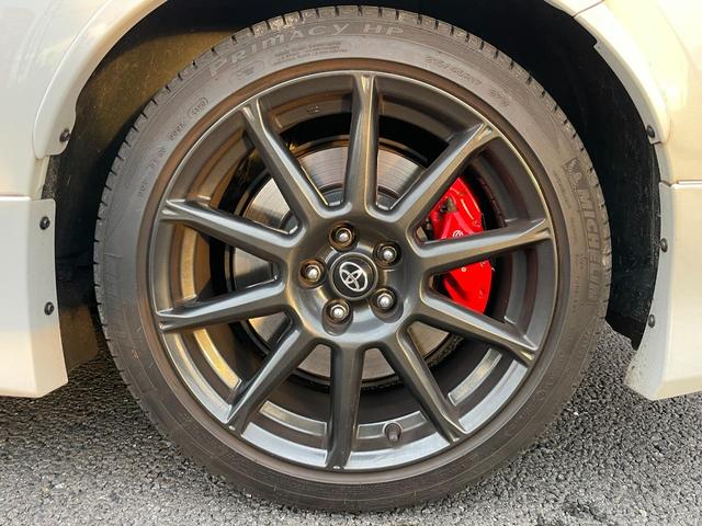 ８６ ＧＴリミテッド　ブラックパッケージ　社外ＳＤナビ／Ｂカメラ／ＴＲＤパーツ（Ｆスポイラー・サイドスカート・フェンダーエクステンション）モデリスタリアスパッツ／純正ＡＷ／クルコン／ハーフレザー／シートヒーター／ＬＥＤヘッドライト／ＥＴＣ（14枚目）