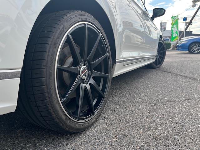 パサートヴァリアント TSI Rライン ナビTV Bカメラ レザーシート パワーシート パワーバックドア 社外19インチAW(13枚目)