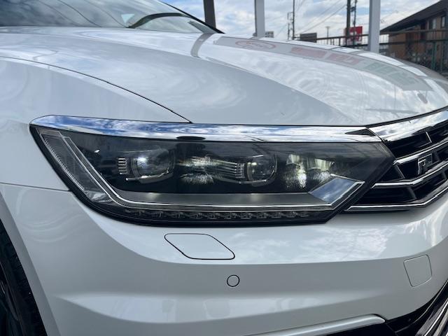 パサートヴァリアント TSI Rライン ナビTV Bカメラ レザーシート パワーシート パワーバックドア 社外19インチAW(16枚目)