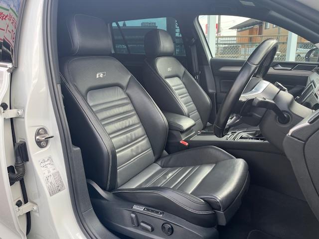 パサートヴァリアント TSI Rライン ナビTV Bカメラ レザーシート パワーシート パワーバックドア 社外19インチAW(22枚目)