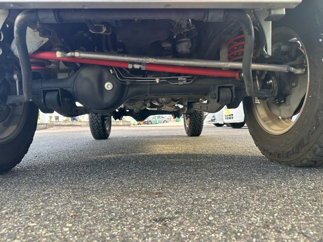ジムニー ランドベンチャー　社外ナビ　Ｂカメラ　ＴＶ　ＥＴＣ　Ｓヒーター　２インチリフトアップ（ＲＰＧ）　１６インチＲ／Ｔタイヤ　社外バンパー　ＦＵＪＩＴＳＵＢＯマフラー　キーレス（25枚目）