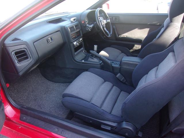 サバンナＲＸ－７ ＧＴ－Ｒ　後期型　１３Ｂエンジンロータリーターボ　５速ＭＴ　ＢＬＩＴＺ車高調　ＳＳＲ１７インチＡＷ　ＨＫＳマフラー　ＳＥＸＹＳＴＹＬＥエアロ　ＭＯＭＯステアリング　取説／整備手帳　実走行９２０００キロ（20枚目）