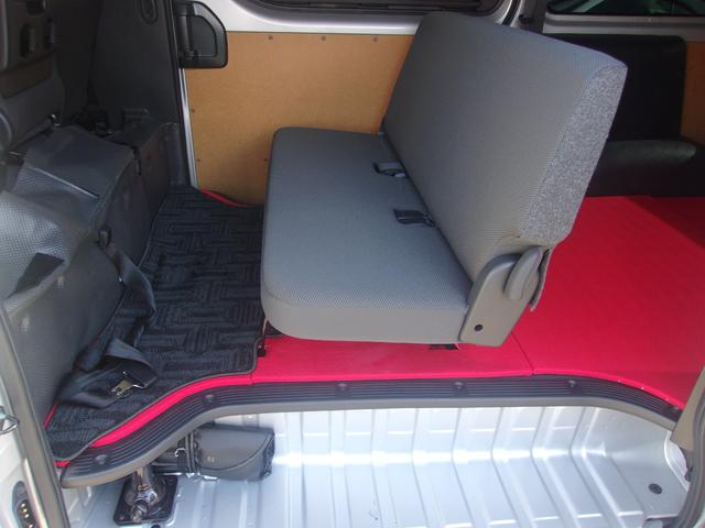 ハイエースバン ロングDX GLパッケージ 5速MT ワンオーナー禁煙車 板金塗装歴無し 車検毎全整備記録簿あり セーフティーセンス 純正ナビTVバックカメラ ソーラーIMPACT製合せガラス モデリスタスポイラー キーレス LEDヘットライト(18枚目)