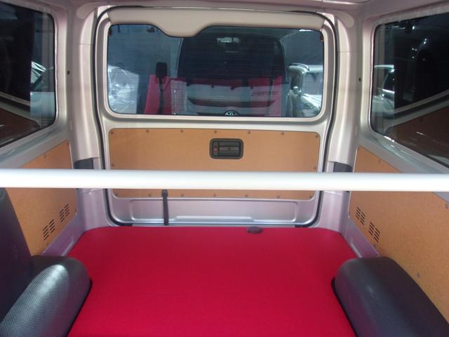 ハイエースバン ロングDX GLパッケージ 5速MT ワンオーナー禁煙車 板金塗装歴無し 車検毎全整備記録簿あり セーフティーセンス 純正ナビTVバックカメラ ソーラーIMPACT製合せガラス モデリスタスポイラー キーレス LEDヘットライト(20枚目)