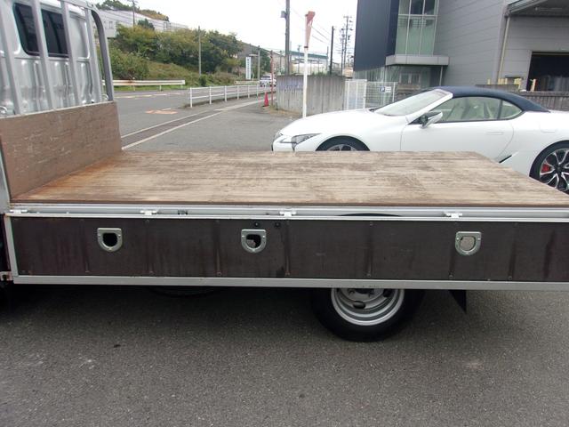 ダイナトラック ベースグレード　法人ワンオーナー禁煙車　車検毎の全整備記録簿　６ＭＴ　ディーゼルターボ　積載２トン　車線逸脱警報　衝突軽減ブレーキ　ＬＥＤヘッド　ドラレコ　バックカメラ　ＥＴＣ　全国対応保証付　実走行２３０００キロ（19枚目）