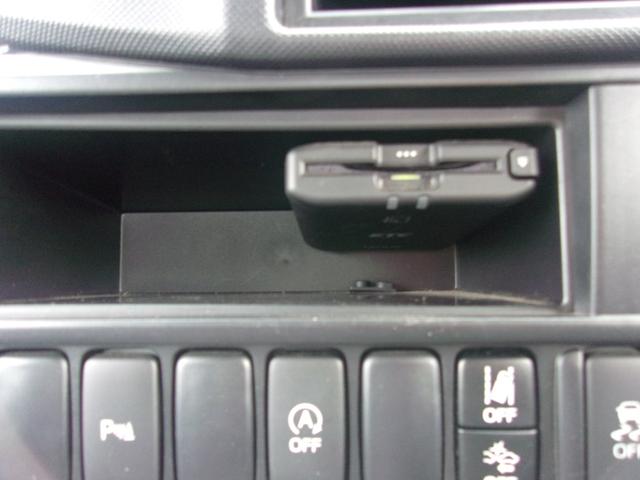 ダイナトラック ベースグレード　法人ワンオーナー禁煙車　車検毎の全整備記録簿　６ＭＴ　ディーゼルターボ　積載２トン　車線逸脱警報　衝突軽減ブレーキ　ＬＥＤヘッド　ドラレコ　バックカメラ　ＥＴＣ　全国対応保証付　実走行２３０００キロ（28枚目）