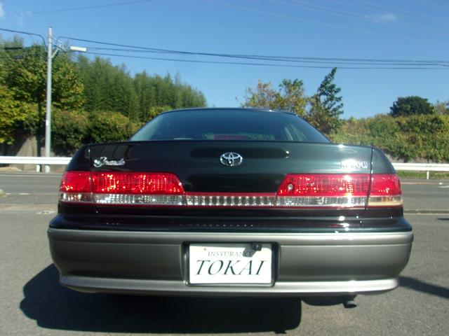 マークII グランデ　後期型　１Ｇエンジン　５速ＭＴ　純正オプションＦスポイラー　純正ＨＩＤ　純正キーレス　社外モニター　バックカメラ　ドライブレコーダー　取説／メンテナンスノート　実走行６６０００キロ（6枚目）