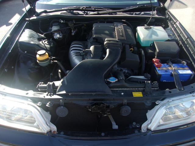 マークII グランデ　後期型　１Ｇエンジン　５速ＭＴ　純正オプションＦスポイラー　純正ＨＩＤ　純正キーレス　社外モニター　バックカメラ　ドライブレコーダー　取説／メンテナンスノート　実走行６６０００キロ（9枚目）
