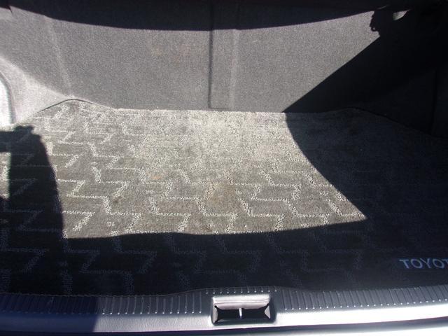 マークII グランデ　後期型　１Ｇエンジン　５速ＭＴ　純正オプションＦスポイラー　純正ＨＩＤ　純正キーレス　社外モニター　バックカメラ　ドライブレコーダー　取説／メンテナンスノート　実走行６６０００キロ（18枚目）