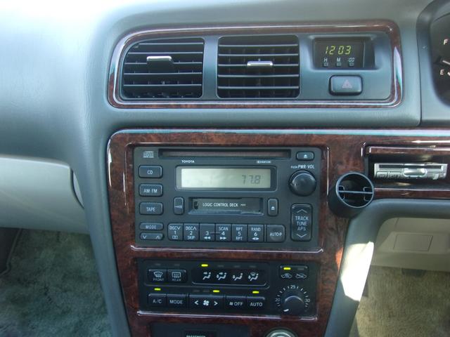 マークII グランデ　後期型　１Ｇエンジン　５速ＭＴ　純正オプションＦスポイラー　純正ＨＩＤ　純正キーレス　社外モニター　バックカメラ　ドライブレコーダー　取説／メンテナンスノート　実走行６６０００キロ（21枚目）