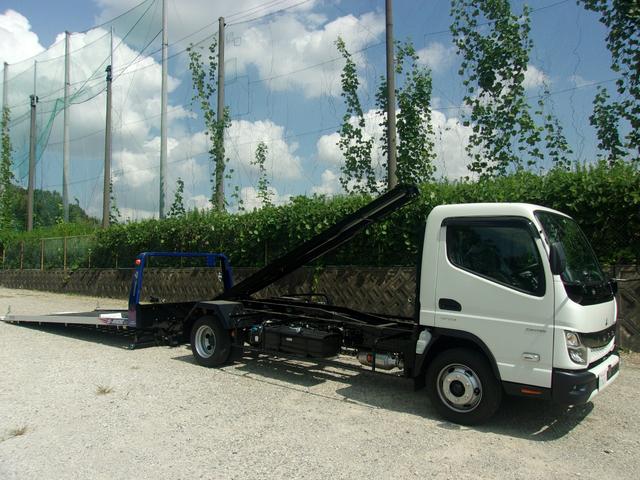 マークII グランデ　後期型　１Ｇエンジン　５速ＭＴ　純正オプションＦスポイラー　純正ＨＩＤ　純正キーレス　社外モニター　バックカメラ　ドライブレコーダー　取説／メンテナンスノート　実走行６６０００キロ（29枚目）