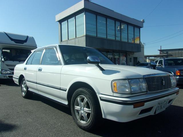 クラウン スーパーデラックス　ワンオーナー禁煙車　５速ＭＴ　１Ｇエンジン　クラウン１３型セダン教習車　フェンダーミラー　タイミングベルト交換　実走行１９０００キロ（3枚目）