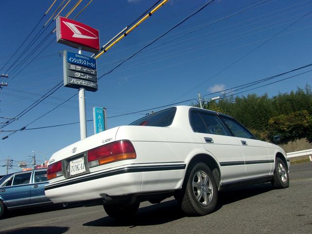 クラウン スーパーデラックス　ワンオーナー禁煙車　５速ＭＴ　１Ｇエンジン　クラウン１３型セダン教習車　フェンダーミラー　タイミングベルト交換　実走行１９０００キロ（5枚目）