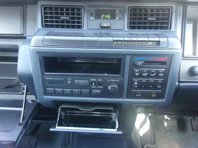 クラウン スーパーデラックス　ワンオーナー禁煙車　５速ＭＴ　１Ｇエンジン　クラウン１３型セダン教習車　フェンダーミラー　タイミングベルト交換　実走行１９０００キロ（21枚目）