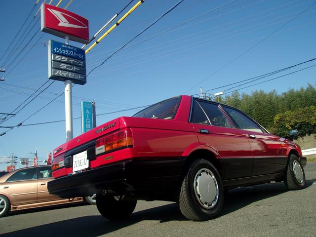 サニー スーパーサルーン　ワンオーナー　禁煙車　５速ＭＴ　トラッドサニーＢ１２型　４ＷＤ　取説／メンテナンスノート　修復歴無し　実走行２２０００キロ（5枚目）