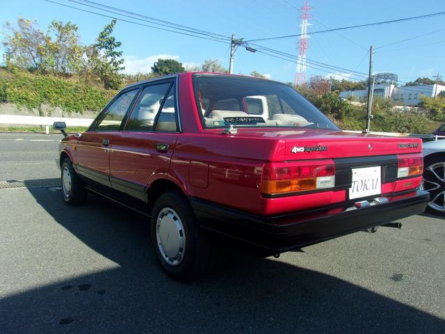 サニー スーパーサルーン　ワンオーナー　禁煙車　５速ＭＴ　トラッドサニーＢ１２型　４ＷＤ　取説／メンテナンスノート　修復歴無し　実走行２２０００キロ（7枚目）