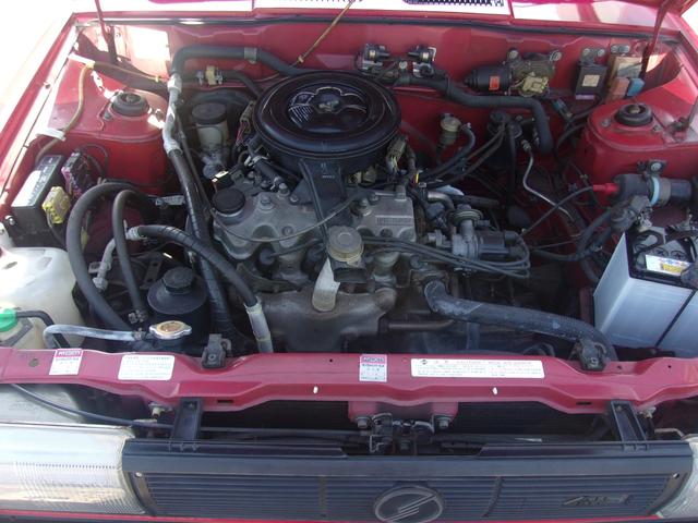 サニー スーパーサルーン　ワンオーナー　禁煙車　５速ＭＴ　トラッドサニーＢ１２型　４ＷＤ　取説／メンテナンスノート　修復歴無し　実走行２２０００キロ（9枚目）