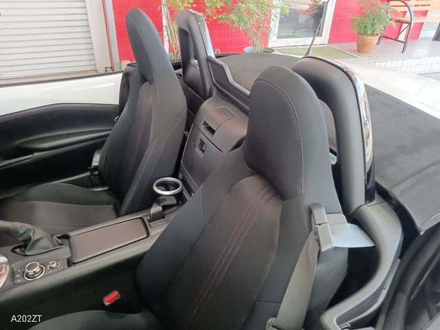 ロードスター Ｓスペシャルパッケージ　スマートキー・プッシュスタート／ＬＥＤヘッドライト（18枚目）