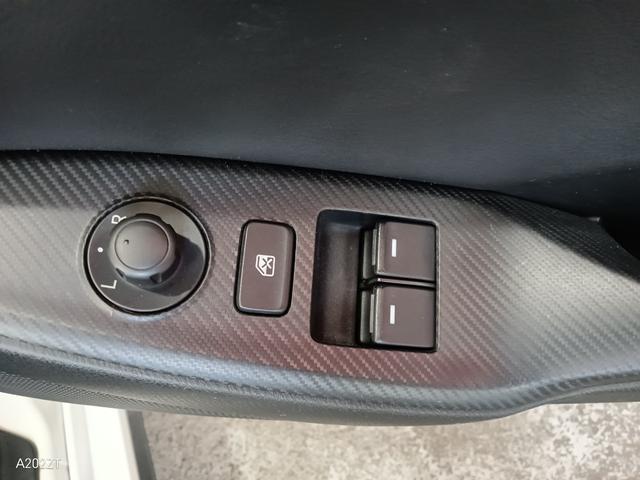 ロードスター Ｓスペシャルパッケージ　スマートキー・プッシュスタート／ＬＥＤヘッドライト（24枚目）