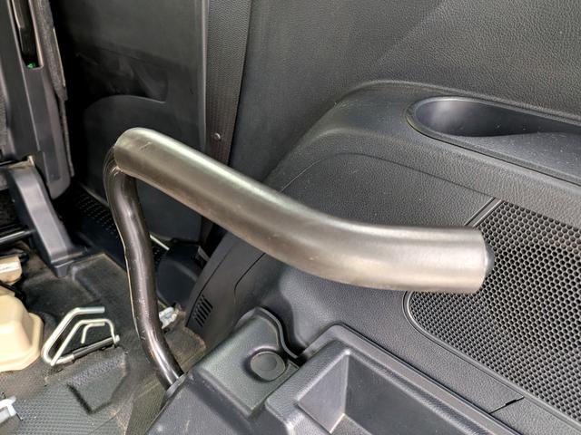 シエンタ Ｇ　福祉車輌　バックカメラ　レーンアシスト　衝突被害軽減システム　両側電動スライドドア　オートマチックハイビーム　スマートキー　アイドリングストップ　電動格納ミラー　ＣＶＴ　アルミホイール（11枚目）