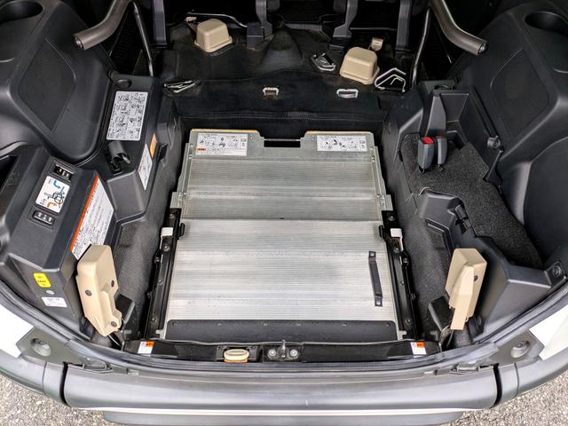 シエンタ Ｇ　福祉車輌　バックカメラ　レーンアシスト　衝突被害軽減システム　両側電動スライドドア　オートマチックハイビーム　スマートキー　アイドリングストップ　電動格納ミラー　ＣＶＴ　アルミホイール（13枚目）