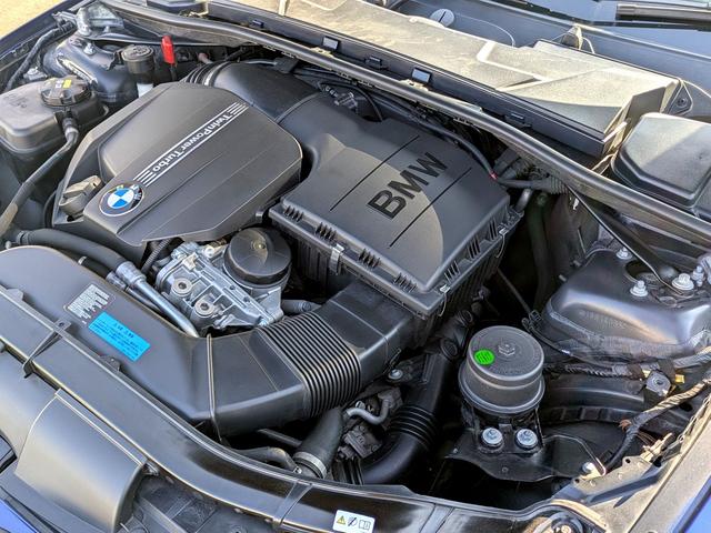 ３シリーズ ３３５ｉ　Ｍスポーツパッケージ　最終モデル　直６ターボ　ＲＡＹＳアルミホイール　ドライブレコーダー　ナビ　クリアランスソナー　オートクルーズコントロール　ＨＩＤ　サンルーフ　スマートキー　シートヒーター　記録簿（19枚目）