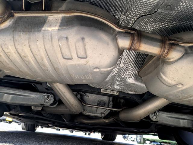 ３シリーズ ３３５ｉ　Ｍスポーツパッケージ　最終モデル　直６ターボ　ＲＡＹＳアルミホイール　ドライブレコーダー　ナビ　クリアランスソナー　オートクルーズコントロール　ＨＩＤ　サンルーフ　スマートキー　シートヒーター　記録簿（30枚目）