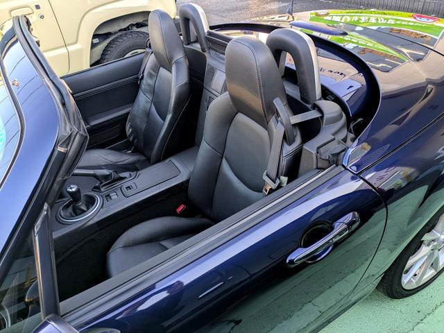 ロードスター ＲＳ　ＲＨＴ　オープンカー　ＥＴＣ　バックカメラ　ＨＩＤ　ＭＴ　スマートキー　シートヒーター　アルミホイール　盗難防止システム　衝突安全ボディ　ＡＢＳ　ＵＳＢ　エアコン　パワーステアリング　パワーウィンドウ（35枚目）