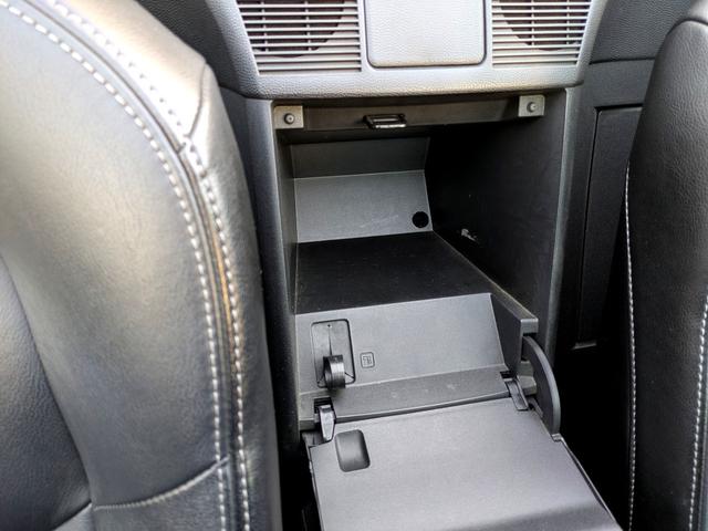 ロードスター ＲＳ　ＲＨＴ　オープンカー　ＥＴＣ　バックカメラ　ＨＩＤ　ＭＴ　スマートキー　シートヒーター　アルミホイール　盗難防止システム　衝突安全ボディ　ＡＢＳ　ＵＳＢ　エアコン　パワーステアリング　パワーウィンドウ（64枚目）