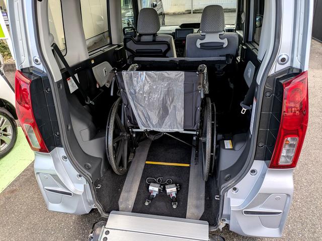 タント Ｌ　スローパーＬ　福祉車輌　ＥＴＣ　バックカメラ　ナビ　クリアランスソナー　衝突被害軽減システム　両側スライドドア　アイドリングストップ　電動格納ミラー　オートライト　ＬＥＤヘッドランプ（6枚目）