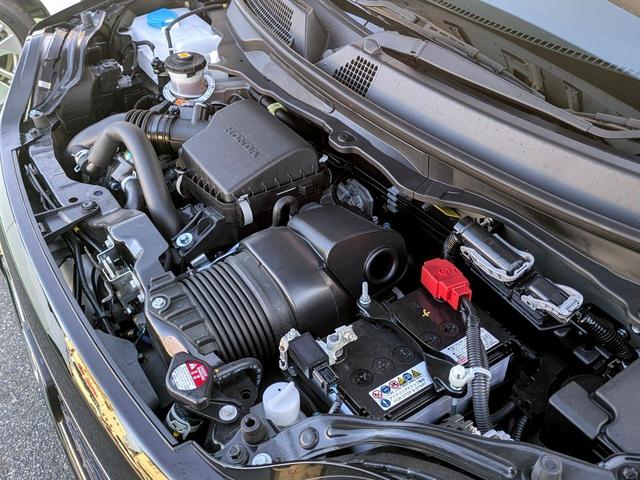 Ｎ－ＯＮＥ ＲＳ　フローティングナビ　オプションアームレスト　ドライブレコーダー　ＥＴＣ　バックカメラ　クリアランスソナー　レーンアシスト　衝突被害軽減システム　サイドカーテンエアバッグＬＥＤヘッド　スマートキー（20枚目）