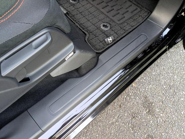 Ｎ－ＯＮＥ ＲＳ　フローティングナビ　オプションアームレスト　ドライブレコーダー　ＥＴＣ　バックカメラ　クリアランスソナー　レーンアシスト　衝突被害軽減システム　サイドカーテンエアバッグＬＥＤヘッド　スマートキー（47枚目）