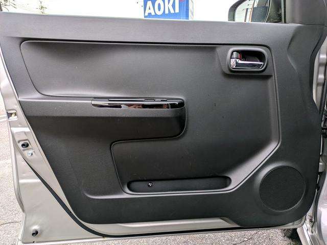 アルトワークス ベースグレード　４ＷＤ　ＥＴＣ　オートライト　ＨＩＤ　スマートキー　ＭＴ　盗難防止システム　ＡＢＳ　ＥＳＣ　衝突安全ボディ　エアコン　パワーステアリング　パワーウィンドウ（39枚目）
