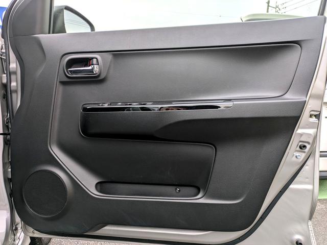 アルトワークス ベースグレード　４ＷＤ　ＥＴＣ　オートライト　ＨＩＤ　スマートキー　ＭＴ　盗難防止システム　ＡＢＳ　ＥＳＣ　衝突安全ボディ　エアコン　パワーステアリング　パワーウィンドウ（43枚目）