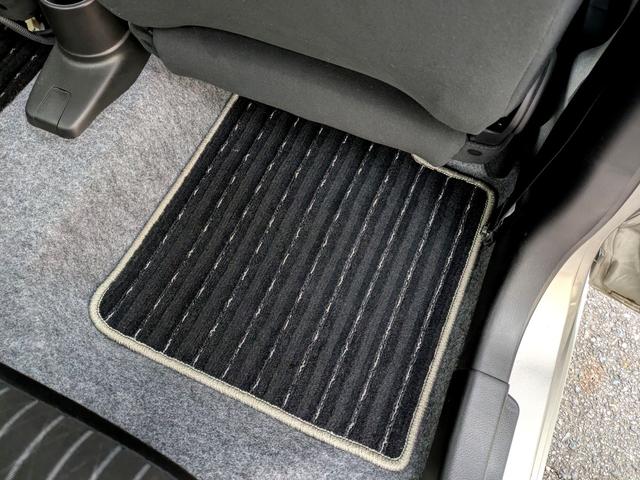 アルトワークス ベースグレード　４ＷＤ　ＥＴＣ　オートライト　ＨＩＤ　スマートキー　ＭＴ　盗難防止システム　ＡＢＳ　ＥＳＣ　衝突安全ボディ　エアコン　パワーステアリング　パワーウィンドウ（47枚目）