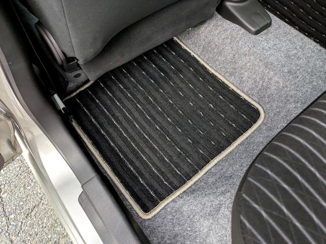 アルトワークス ベースグレード　４ＷＤ　ＥＴＣ　オートライト　ＨＩＤ　スマートキー　ＭＴ　盗難防止システム　ＡＢＳ　ＥＳＣ　衝突安全ボディ　エアコン　パワーステアリング　パワーウィンドウ（48枚目）