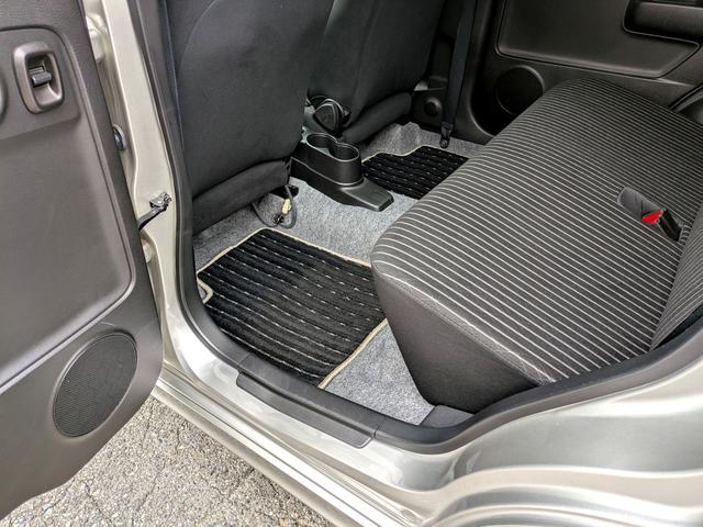 アルトワークス ベースグレード　４ＷＤ　ＥＴＣ　オートライト　ＨＩＤ　スマートキー　ＭＴ　盗難防止システム　ＡＢＳ　ＥＳＣ　衝突安全ボディ　エアコン　パワーステアリング　パワーウィンドウ（61枚目）