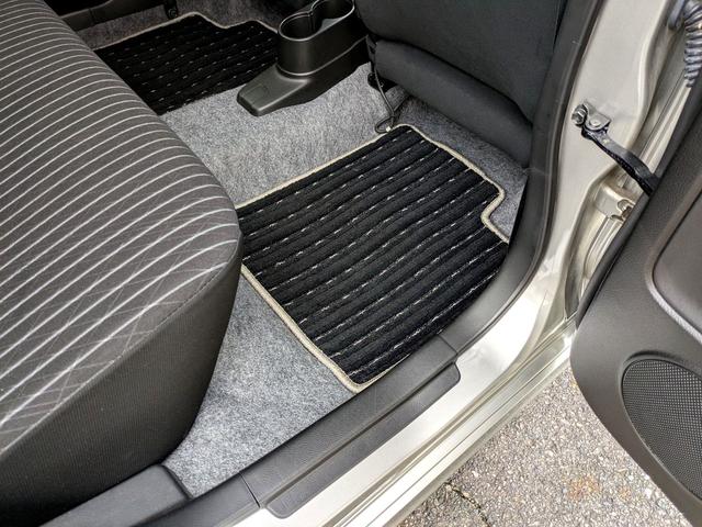 アルトワークス ベースグレード　４ＷＤ　ＥＴＣ　オートライト　ＨＩＤ　スマートキー　ＭＴ　盗難防止システム　ＡＢＳ　ＥＳＣ　衝突安全ボディ　エアコン　パワーステアリング　パワーウィンドウ（64枚目）