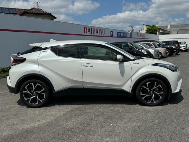 Ｃ－ＨＲ Ｇ　純正ナビＴＶ　バックカメラ　ＥＴＣ　シーケンシャル　レーダークルーズ　シートヒーター　ブラインドスポットモニター　クリアランスソナー　スマートキー　プッシュスタート　ＬＥＤヘッド　セーフティセンス（50枚目）