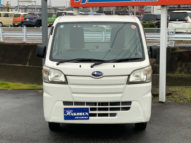 サンバートラック ＴＢ　５速マニュアル　４ＷＤ　エアコン　パワーステアリング　三方開　純正ＡＭ／ＦＭラジオ　ヘッドライトレべライザー　軽トラック（2枚目）