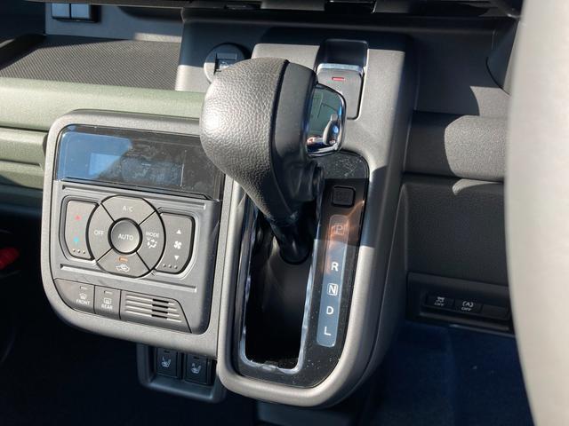 スペーシア ギア HYBRID XZ 全方位カメラ付9インチナビ オートライト Bluetooth スライドドア 純正ナビ プッシュスタート シートヒーター オートエアコン 禁煙車 スズキセーフティーサポート 衝突被害軽減システム アイドリングストップ(12枚目)