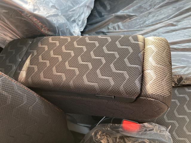 スペーシア ギア HYBRID XZ 全方位カメラ付9インチナビ オートライト Bluetooth スライドドア 純正ナビ プッシュスタート シートヒーター オートエアコン 禁煙車 スズキセーフティーサポート 衝突被害軽減システム アイドリングストップ(39枚目)