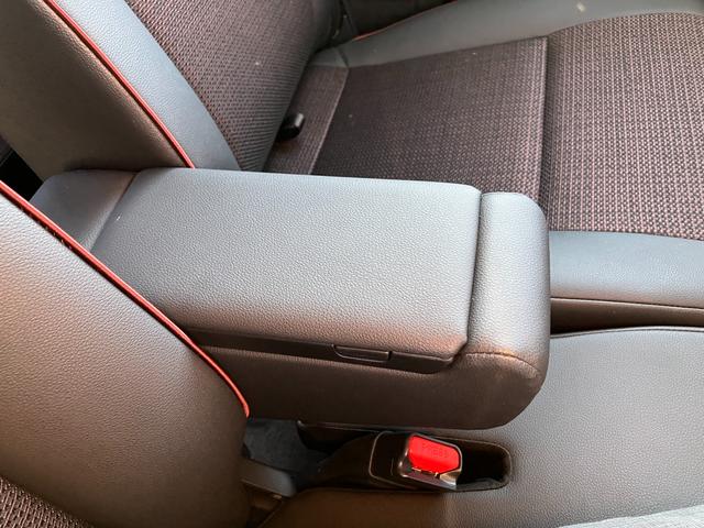 スペーシアカスタム ！初売！カスタム　ＨＹＢＲＩＤ　ＸＳターボ　オーディオ無　オートライト　スライドドア　プッシュスタート　シートヒーター　オートエアコン　禁煙車　スズキセーフティーサポート　ワンオーナー　衝突被害軽減システム　アイドリングストップ　横滑り防止機能（40枚目）